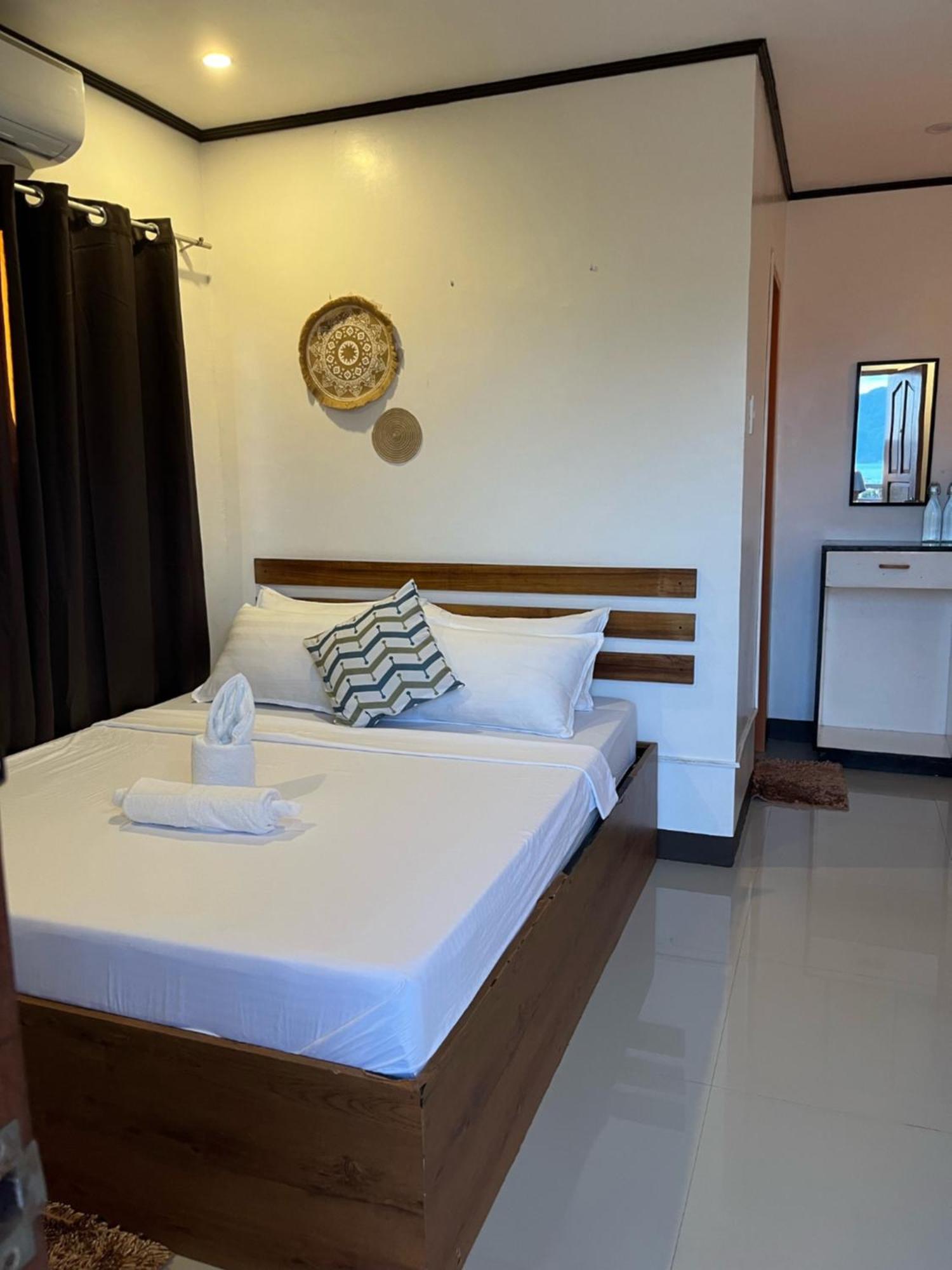 Islanders Inn - โกรอน ห้อง รูปภาพ